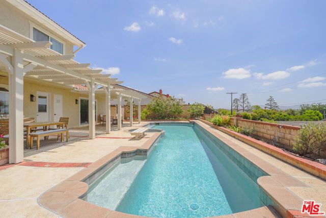 368 Calle Converse, Camarillo, CA 93010