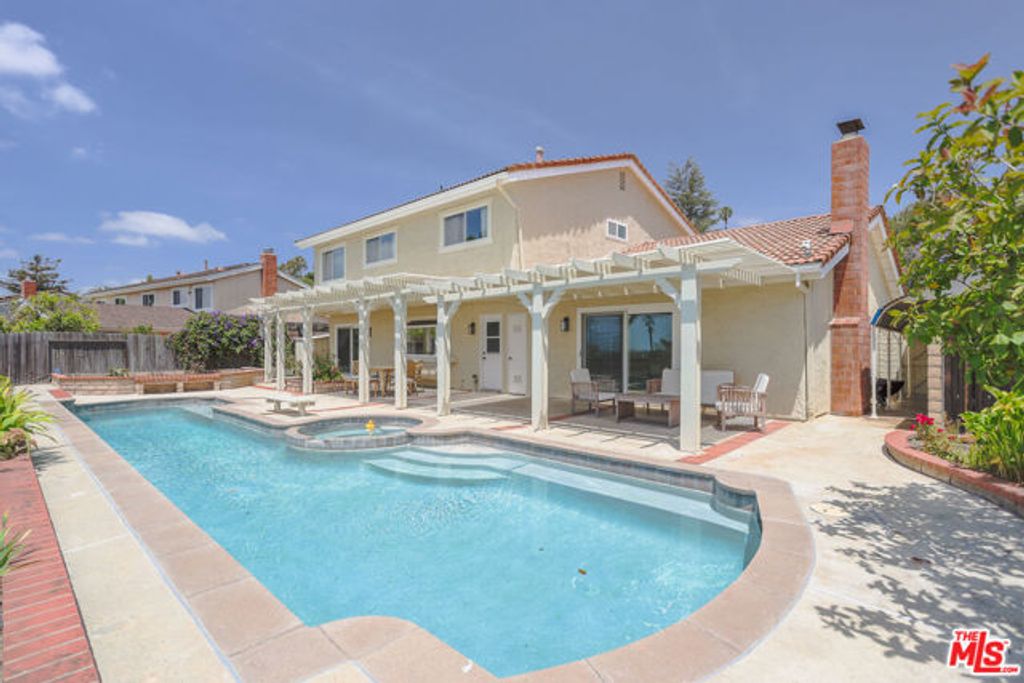 368 Calle Converse, Camarillo, CA 93010