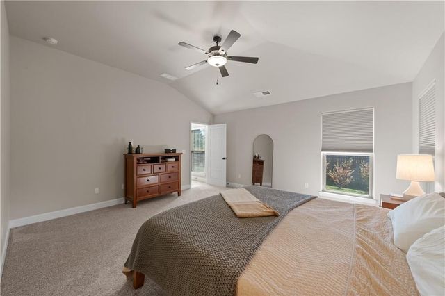 23939 W 82nd Court, Lenexa, KS 66227