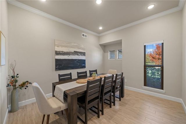 23939 W 82nd Court, Lenexa, KS 66227