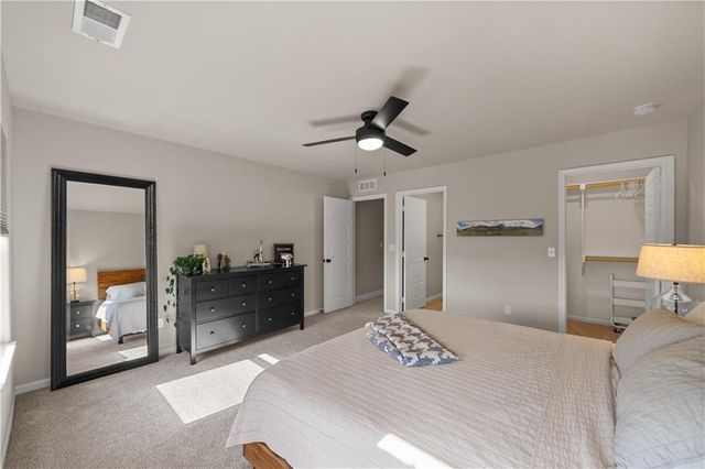 23939 W 82nd Court, Lenexa, KS 66227