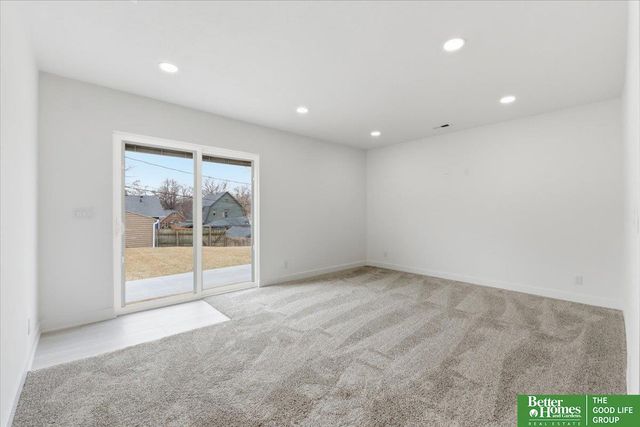 5831 Corby Street, Omaha, NE 68104