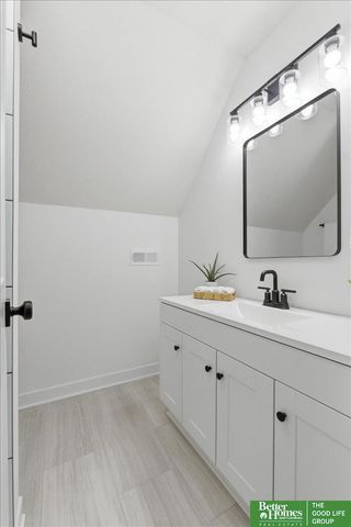 5831 Corby Street, Omaha, NE 68104