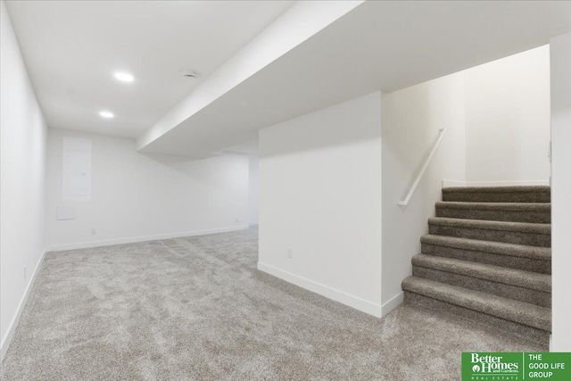 5831 Corby Street, Omaha, NE 68104