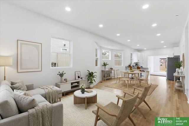 5831 Corby Street, Omaha, NE 68104