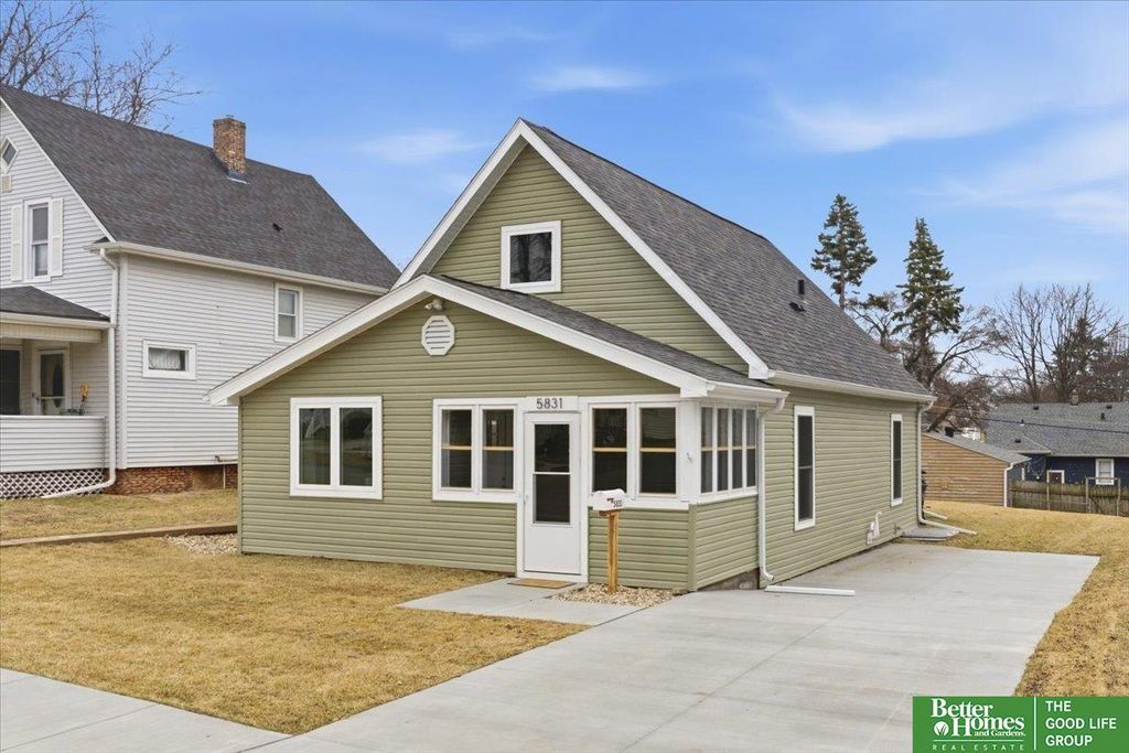 5831 Corby Street, Omaha, NE 68104