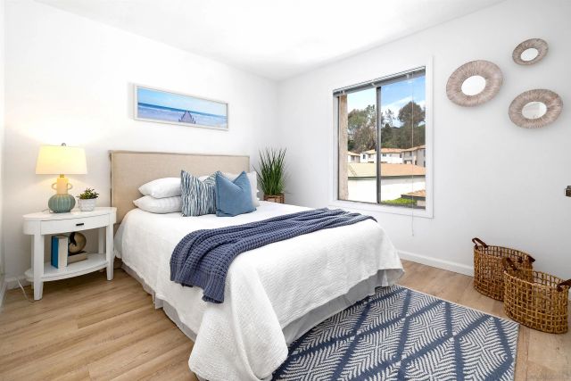 8811 Gilman Dr H, La Jolla, CA 92037