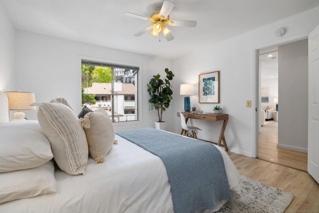 8811 Gilman Dr H, La Jolla, CA 92037