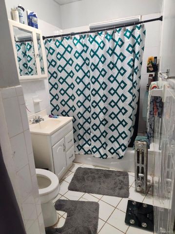 11315 205th Street, Saint Albans, NY 11412