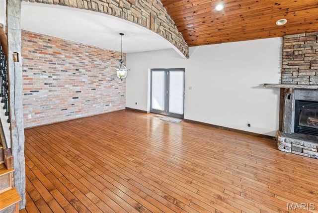 4242 Quirin Road, Smithton, IL 62285