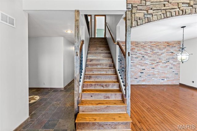 4242 Quirin Road, Smithton, IL 62285