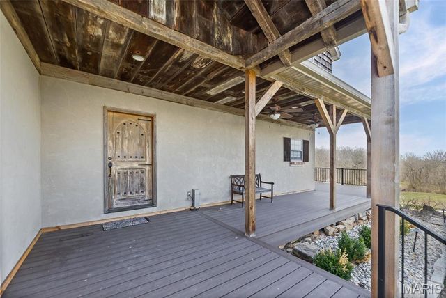 4242 Quirin Road, Smithton, IL 62285