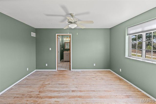 4242 Quirin Road, Smithton, IL 62285