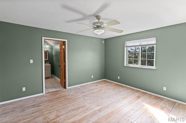 4242 Quirin Road, Smithton, IL 62285