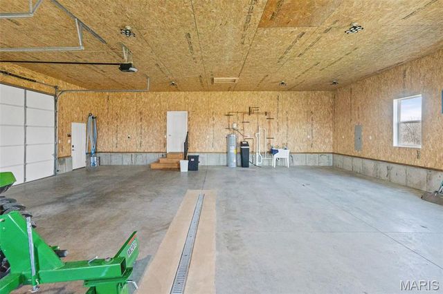 4242 Quirin Road, Smithton, IL 62285