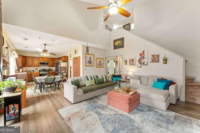203 Ashland Drive, Woodstock, GA 30189