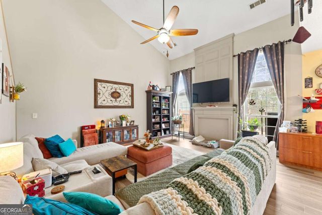 203 Ashland Drive, Woodstock, GA 30189