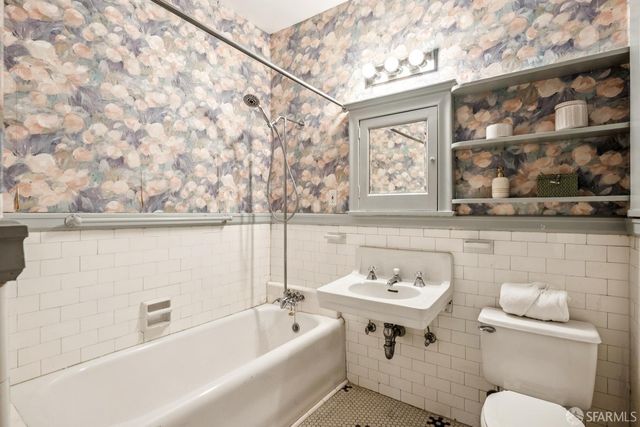 1925 Gough Street 42, San Francisco, CA 94109