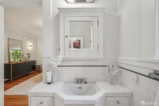 1925 Gough Street 42, San Francisco, CA 94109