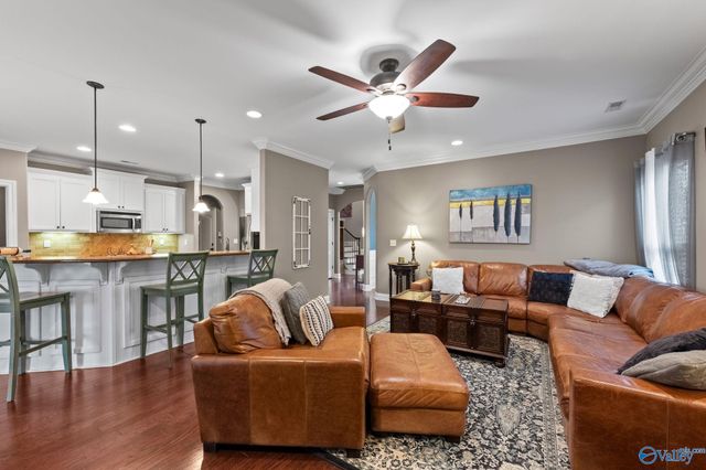 17 Walnut Cove Boulevard SW, Huntsville, AL 35824