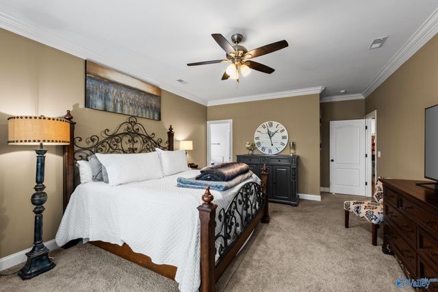 17 Walnut Cove Boulevard SW, Huntsville, AL 35824