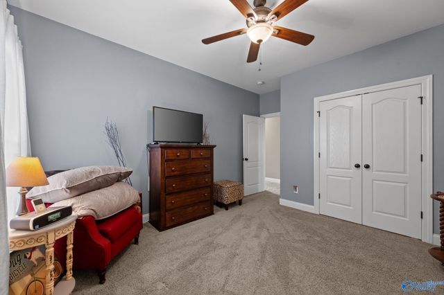 17 Walnut Cove Boulevard SW, Huntsville, AL 35824