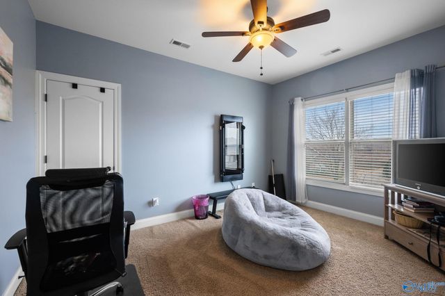 17 Walnut Cove Boulevard SW, Huntsville, AL 35824