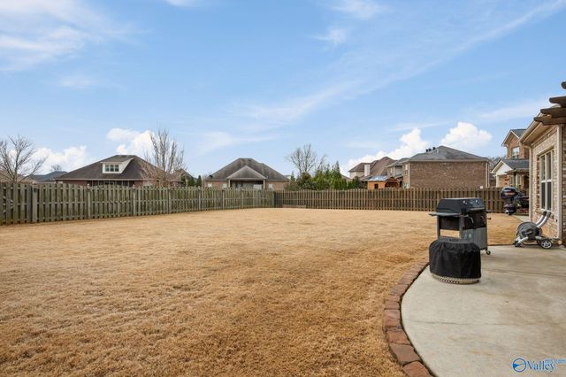 17 Walnut Cove Boulevard SW, Huntsville, AL 35824