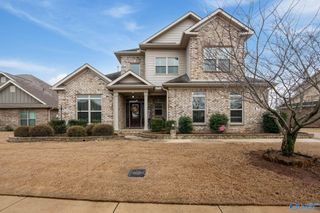 17 Walnut Cove Boulevard SW, Huntsville, AL 35824