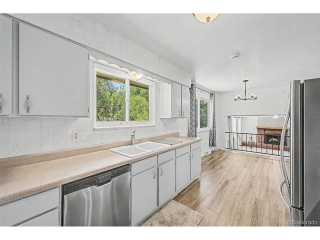8822 W 79th Ave, Arvada, CO 80005