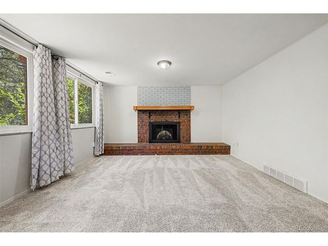 8822 W 79th Ave, Arvada, CO 80005