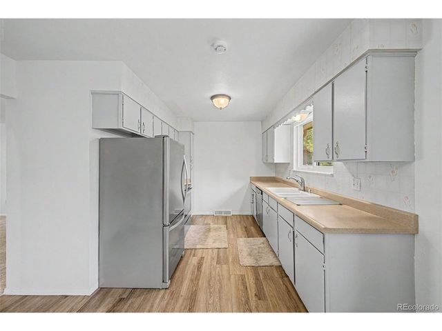 8822 W 79th Ave, Arvada, CO 80005