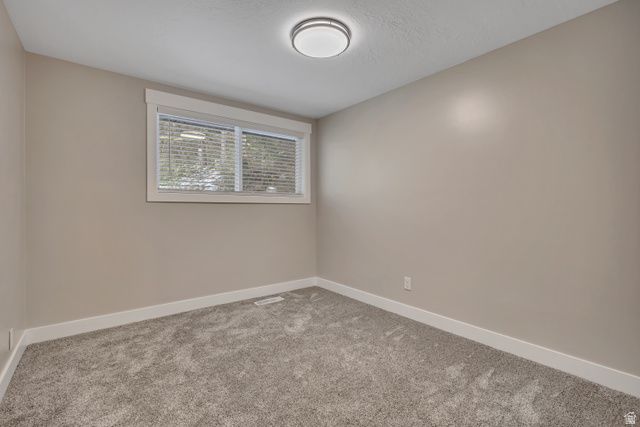 373 S EASTOAKS DR, Fruit Heights, UT 84037