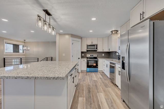 373 S EASTOAKS DR, Fruit Heights, UT 84037