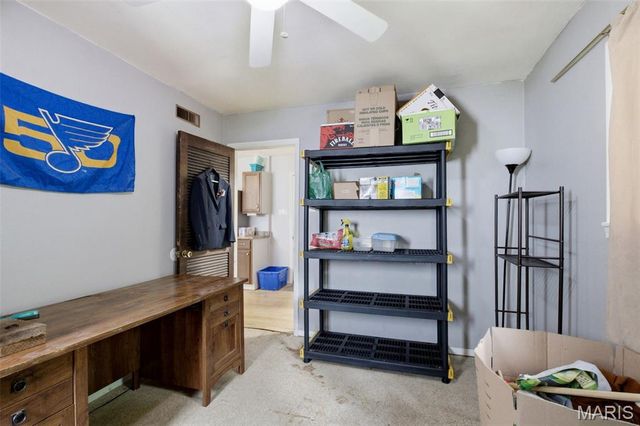 12 Valley Road, St Charles, MO 63303