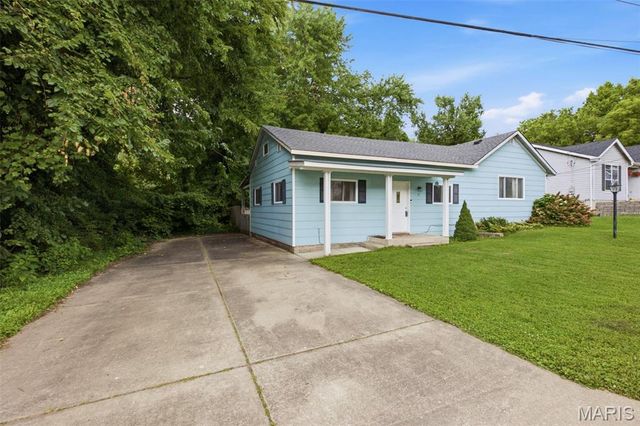 12 Valley Road, St Charles, MO 63303