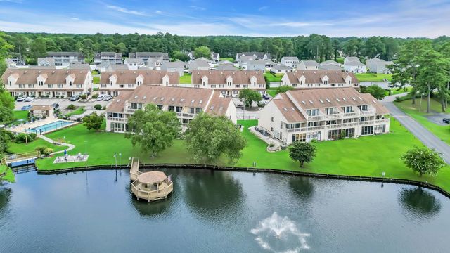 510 Fairwood Lakes Dr Unit 20F, Myrtle Beach, SC 29588