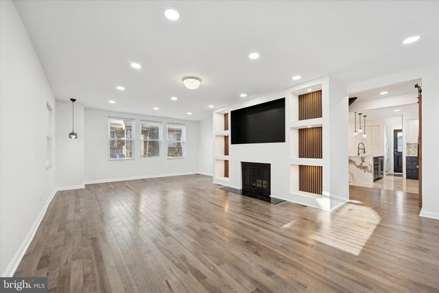 323 DERWYN RD, Drexel Hill, PA 19026