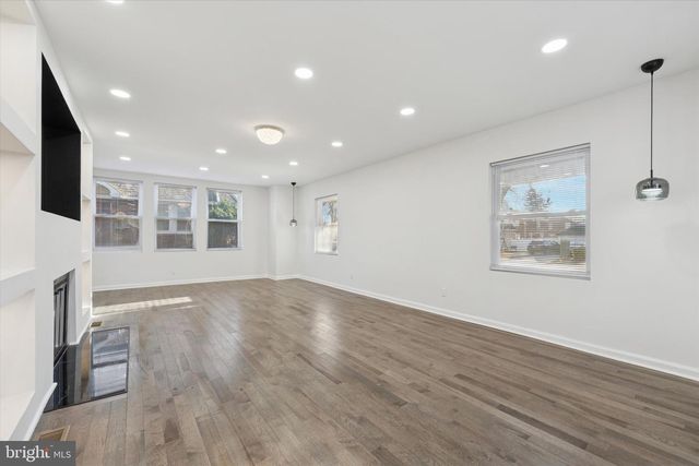 323 DERWYN RD, Drexel Hill, PA 19026