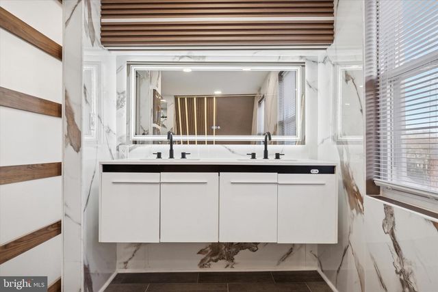 323 DERWYN RD, Drexel Hill, PA 19026