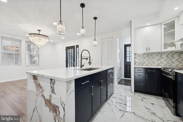 323 DERWYN RD, Drexel Hill, PA 19026