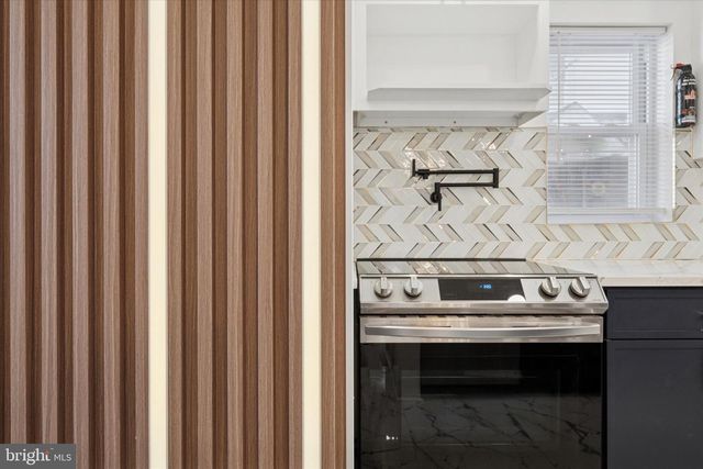 323 DERWYN RD, Drexel Hill, PA 19026