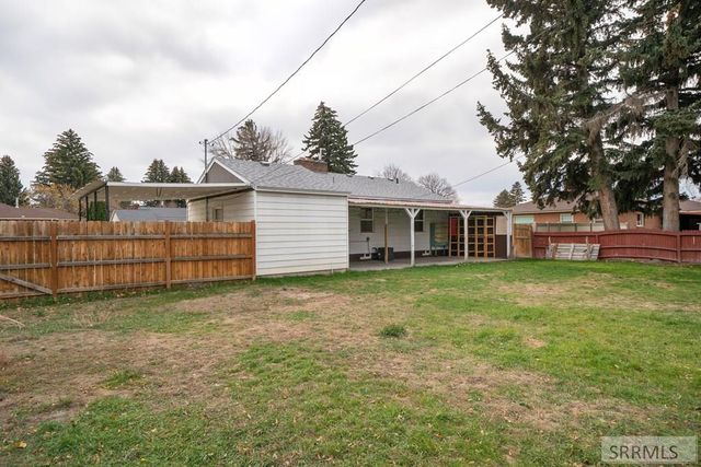 621 S Cleveland Street, Blackfoot, ID 83221