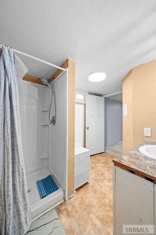 621 S Cleveland Street, Blackfoot, ID 83221