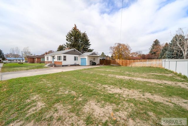 621 S Cleveland Street, Blackfoot, ID 83221