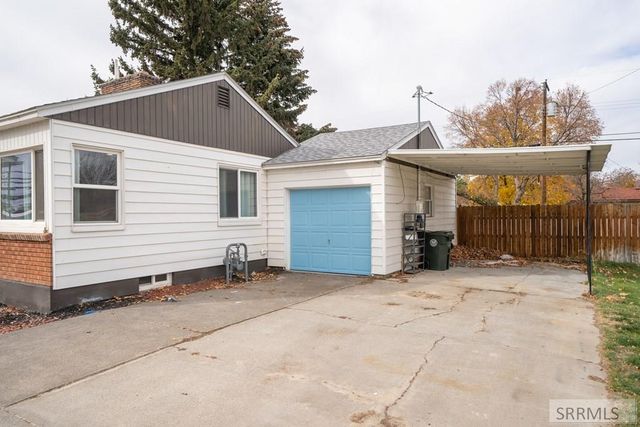 621 S Cleveland Street, Blackfoot, ID 83221