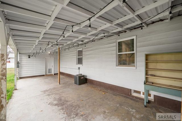 621 S Cleveland Street, Blackfoot, ID 83221