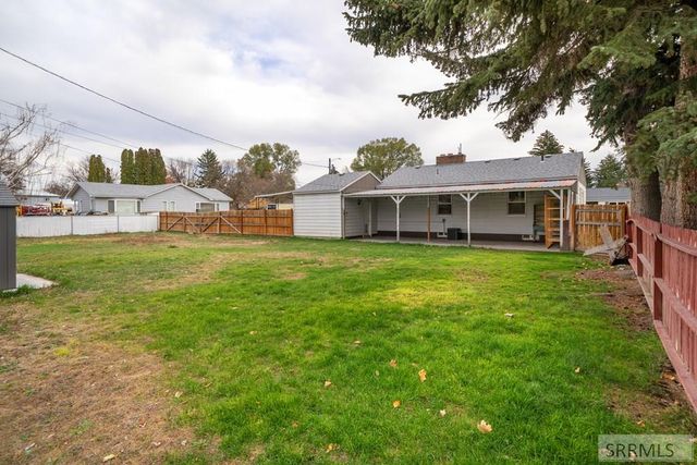 621 S Cleveland Street, Blackfoot, ID 83221