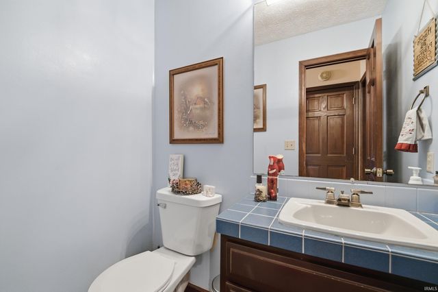 107 Timbercrest Road, West Lafayette, IN 47906