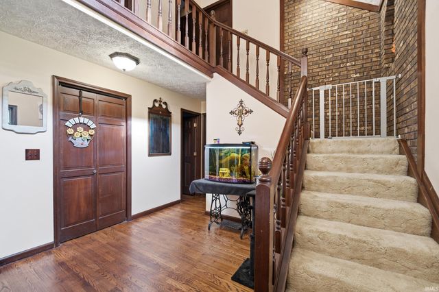 107 Timbercrest Road, West Lafayette, IN 47906